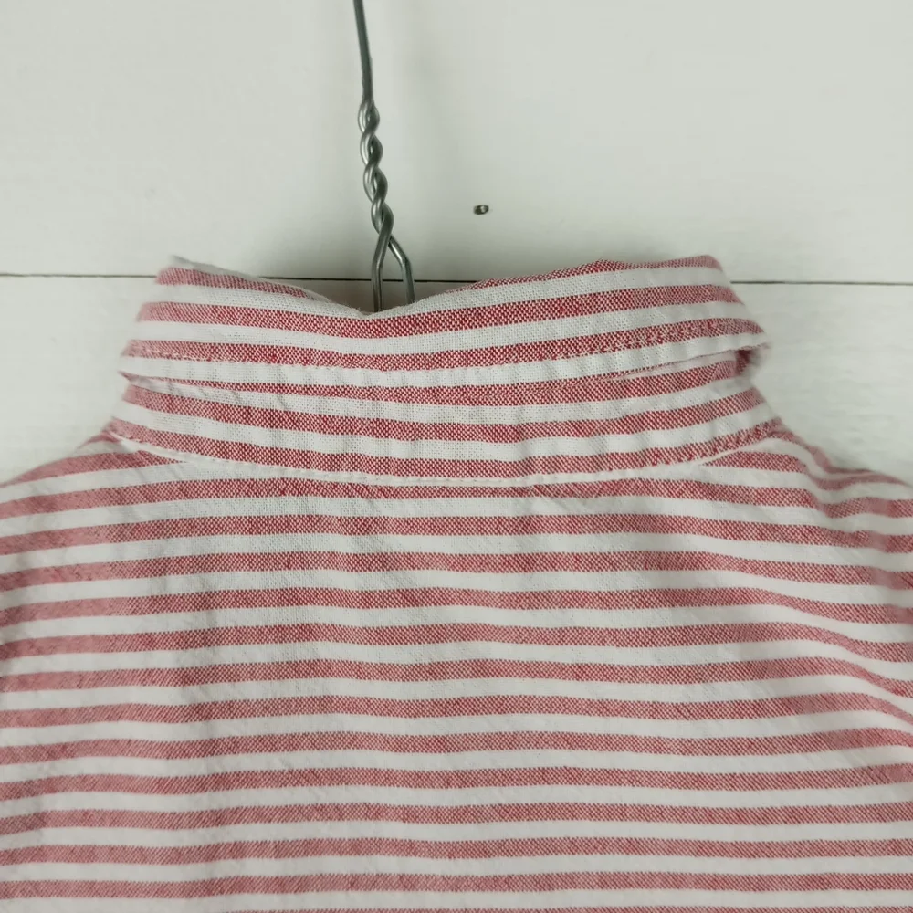 Old Navy boys size 6-12 mos red and white striped button down shirt chambray